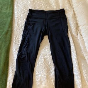 Lululemon leggings size 4!